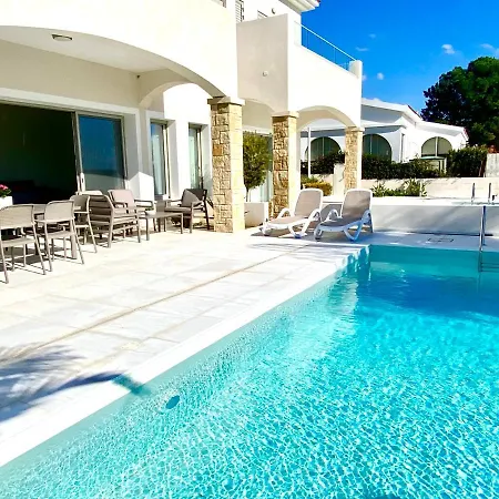Coral Bay Villa