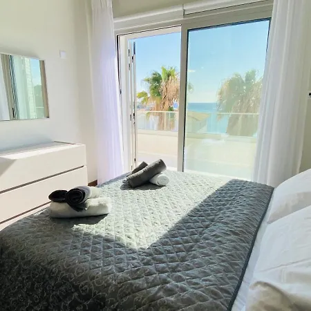 Coral Bay Villa