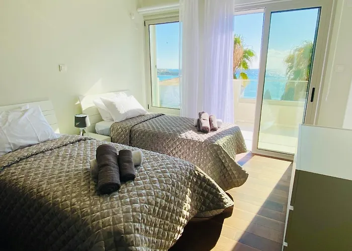 Vila Coral Bay Paphos