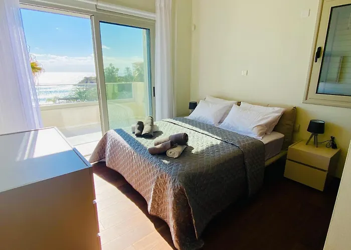 Vila Coral Bay Paphos