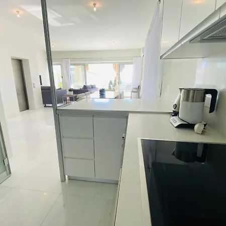 Coral Bay بافوس