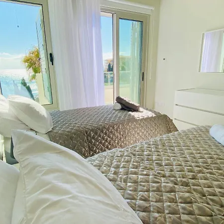 Coral Bay